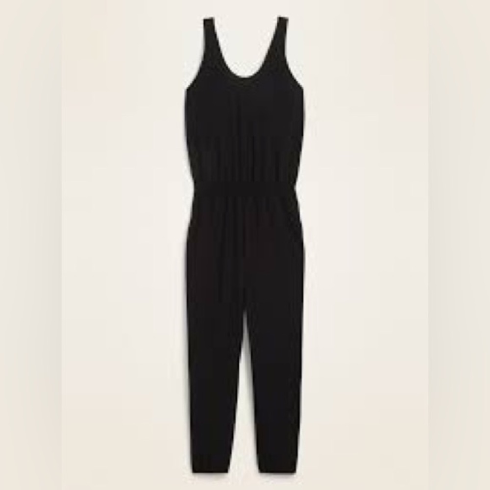 Old navy stretchtech sleeveless jumpsuit